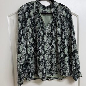 Green and White Snake Print Blouse